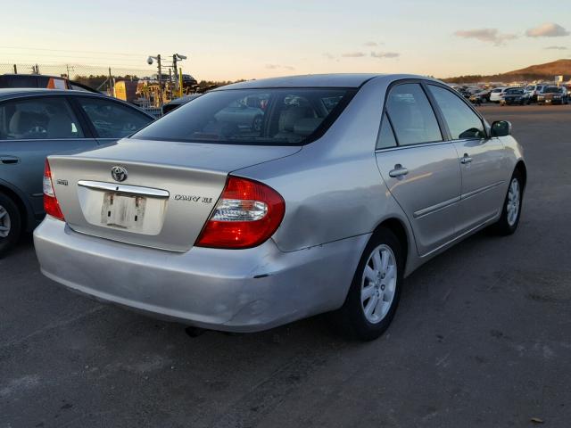 4T1BE30K33U773714 - 2003 TOYOTA CAMRY LE 银色 照片 4