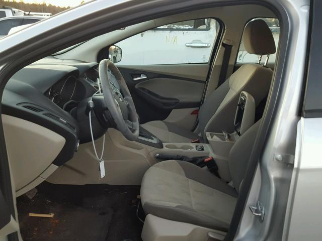 1FADP3F22EL172663 - 2014 FORD FOCUS SE SILVER photo 5