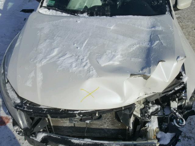 5J6TF2H59AL005019 - 2010 HONDA ACCORD CRO WHITE photo 7