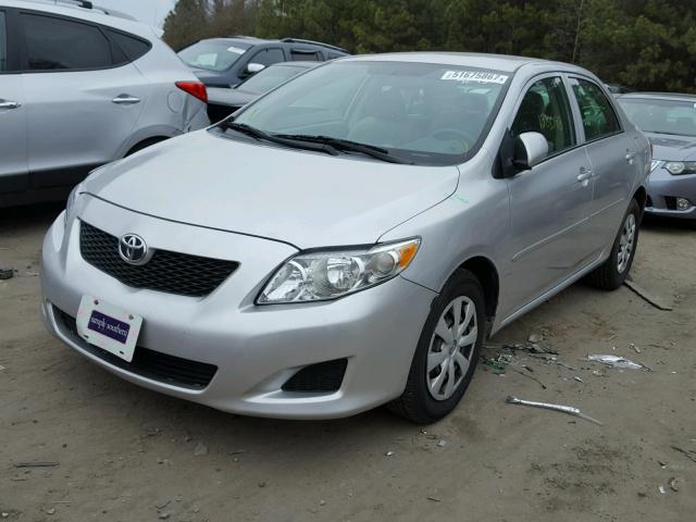 1NXBU40E49Z038302 - 2009 TOYOTA COROLLA BA SILVER photo 2