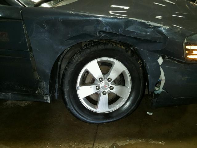2G2WP552981157558 - 2008 PONTIAC GRAND PRIX GRAY photo 9