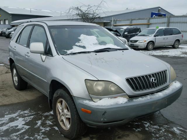 JT6HF10U3X0059992 - 1999 LEXUS RX 300 SILVER photo 1