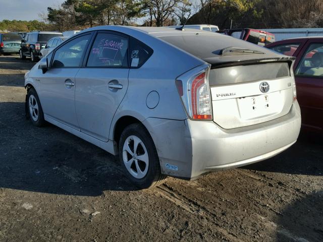 JTDKN3DU0D0355765 - 2013 TOYOTA PRIUS SILVER photo 3