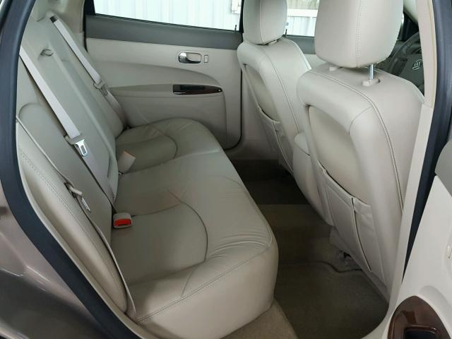 2G4WD582X71212304 - 2007 BUICK LACROSSE C GOLD photo 6