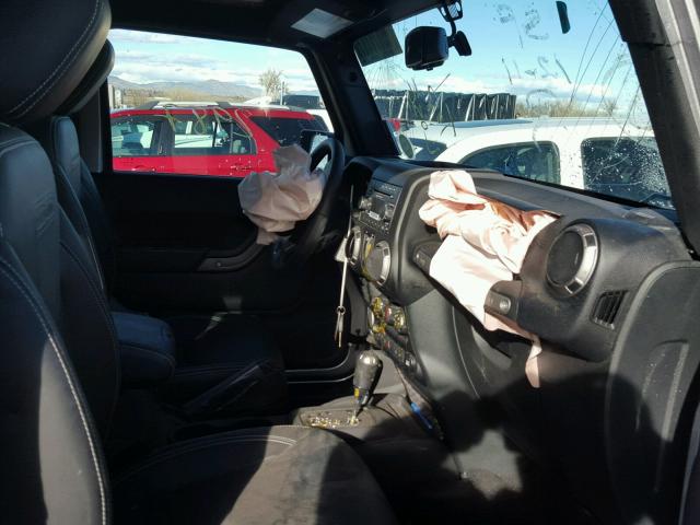 1C4AJWAG5HL594224 - 2017 JEEP WRANGLER S 灰色 照片 5