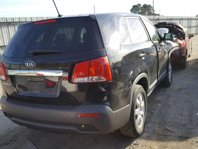 5XYKT4A16DG344267 - 2013 KIA SORENTO LX BLACK photo 4