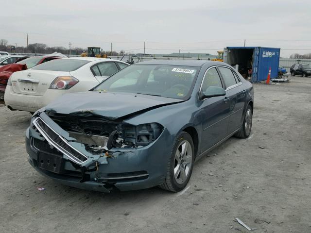 1G1ZH57B994197477 - 2009 CHEVROLET MALIBU 1LT GREEN photo 2