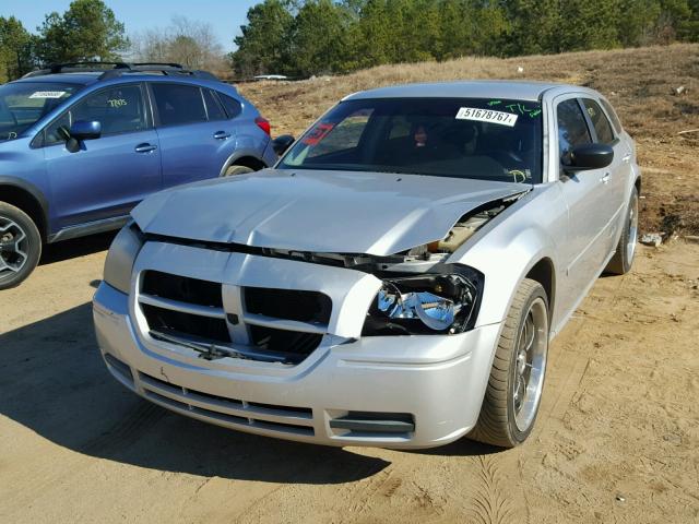 2D4FV47TX6H314295 - 2006 DODGE MAGNUM SE SILVER photo 2