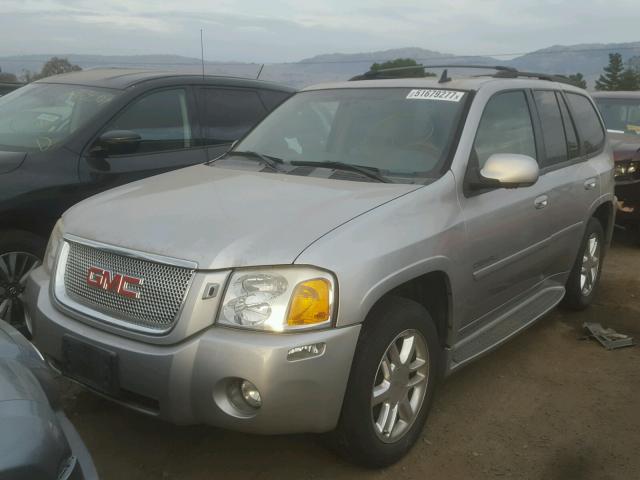 1GKES63M562341641 - 2006 GMC ENVOY DENA SILVER photo 2