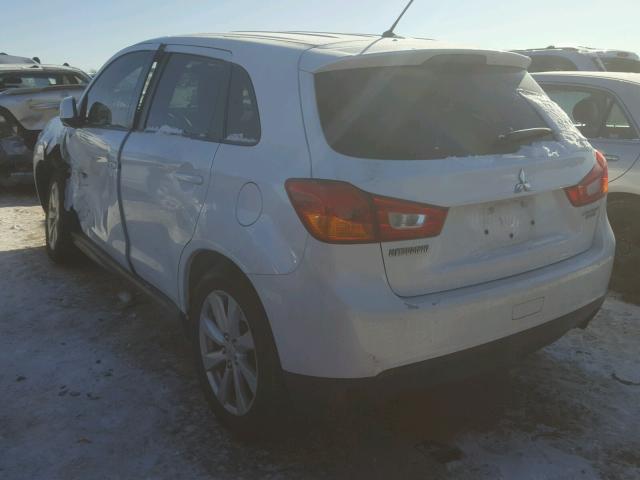 4A4AP3AU3DE011529 - 2013 MITSUBISHI OUTLANDER WHITE photo 3