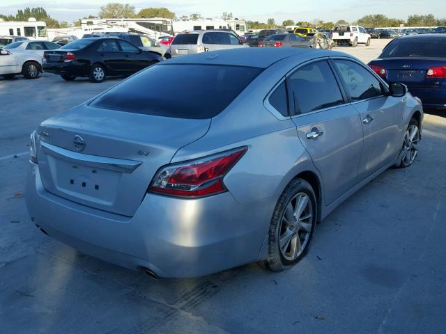 1N4AL3AP4FC137318 - 2015 NISSAN ALTIMA 2.5 SILVER photo 4