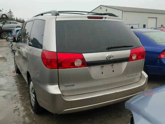 5TDZK29C37S057374 - 2007 TOYOTA SIENNA CE GRAY photo 3