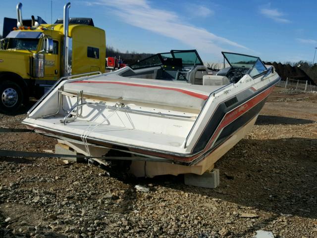 FGBB0560F888 - 1988 CHAP BOAT RED photo 4