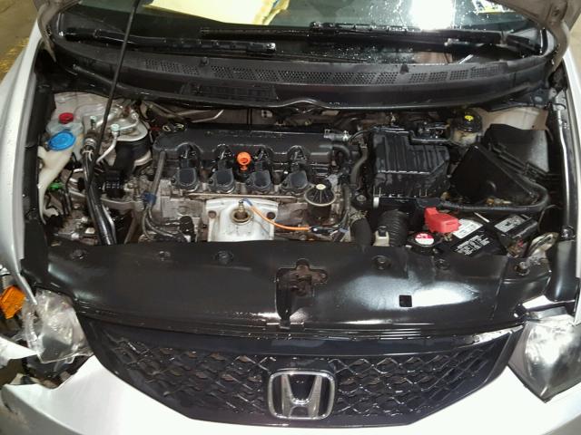 2HGFG12639H542801 - 2009 HONDA CIVIC LX SILVER photo 7