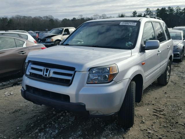 2HKYF18586H508560 - 2006 HONDA PILOT EX SILVER photo 2