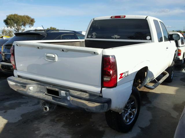 1GCEK19Z45Z321937 - 2005 CHEVROLET SILVERADO WHITE photo 4