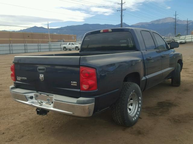 1D7HE48N06S588514 - 2006 DODGE DAKOTA QUA BLUE photo 4