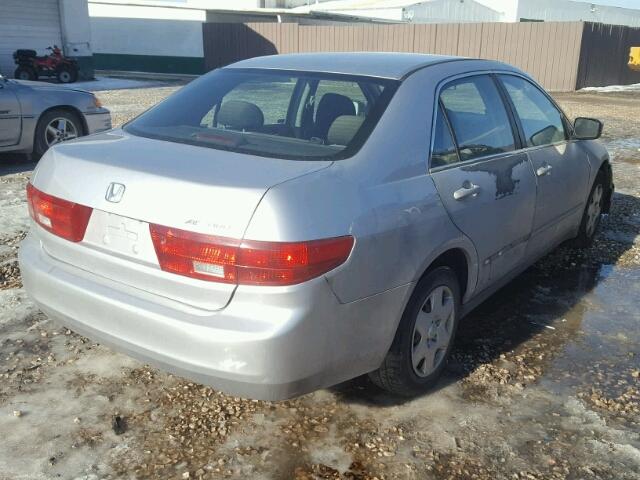 1HGCM56445A068975 - 2005 HONDA ACCORD LX SILVER photo 4