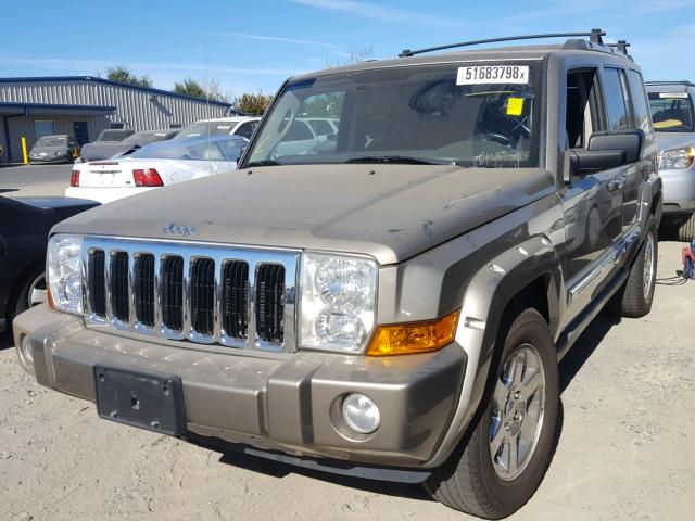 1J8HH58N26C175780 - 2006 JEEP COMMANDER BROWN photo 2