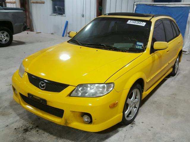 JM1BJ245721559727 - 2002 MAZDA PROTEGE PR YELLOW photo 2