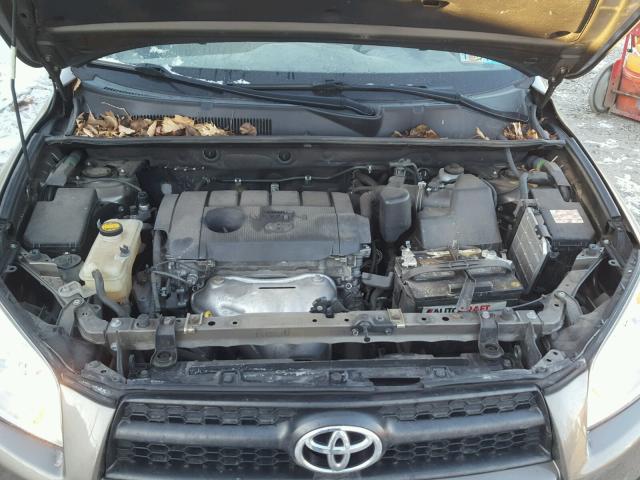 2T3BF4DV1BW140609 - 2011 TOYOTA RAV4 BROWN photo 7