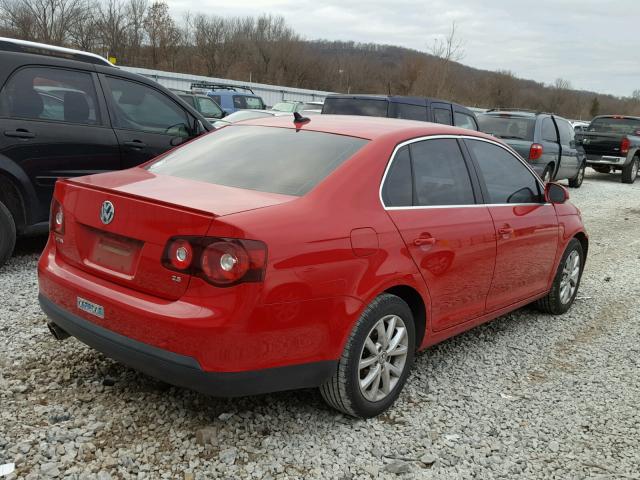 3VWRX7AJ6AM052960 - 2010 VOLKSWAGEN JETTA SE RED photo 4