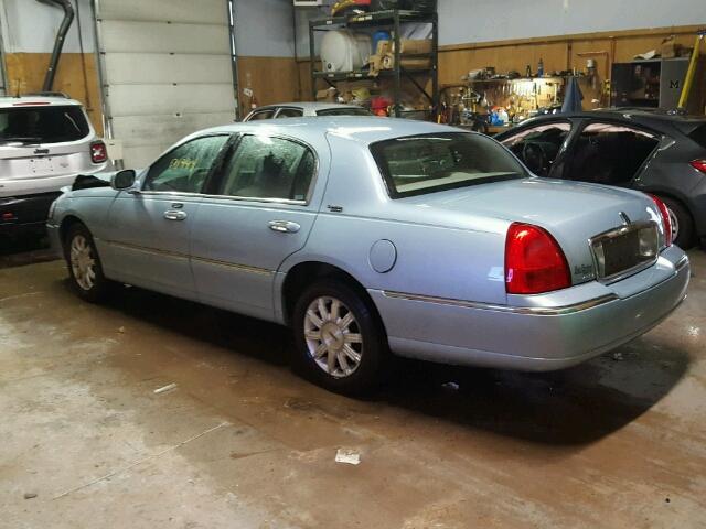 2LNHM82V49X635697 - 2009 LINCOLN TOWN CAR S BLUE photo 3