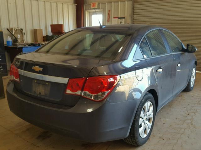 1G1PA5SH5E7176593 - 2014 CHEVROLET CRUZE LS GRAY photo 4