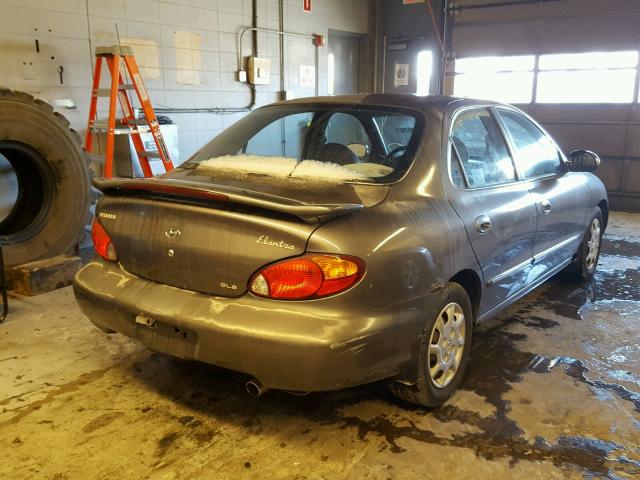 KMHJF35F7YU934707 - 2000 HYUNDAI ELANTRA GL GRAY photo 4