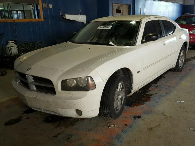 2B3KA43G57H666803 - 2007 DODGE CHARGER SE WHITE photo 2