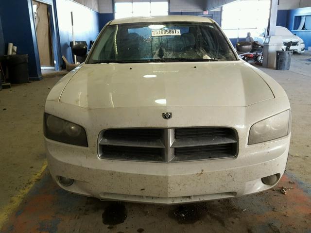 2B3KA43G57H666803 - 2007 DODGE CHARGER SE WHITE photo 9