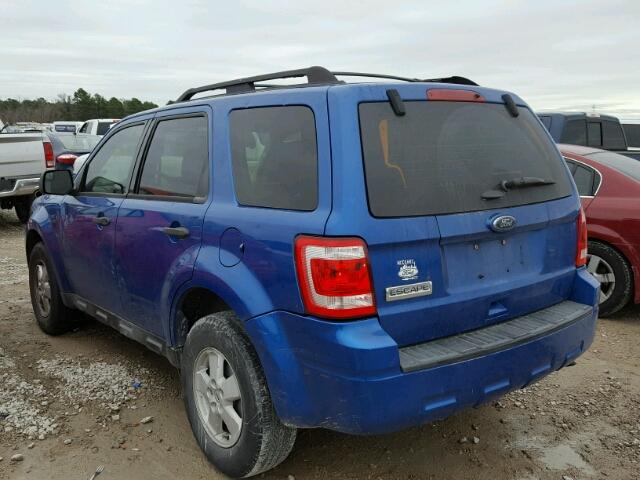 1FMCU0C70BKB64930 - 2011 FORD ESCAPE XLS BLUE photo 3