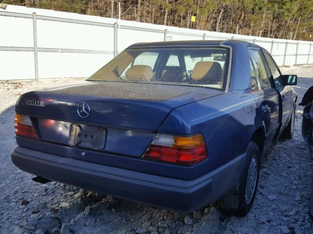 WDBEA26D7JA620900 - 1988 MERCEDES-BENZ 260 E BLUE photo 4