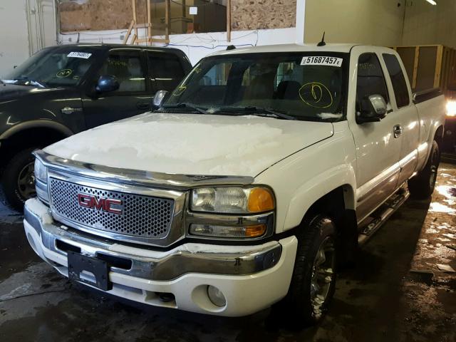 1GTEK19Z25Z276710 - 2005 GMC NEW SIERRA WHITE photo 2