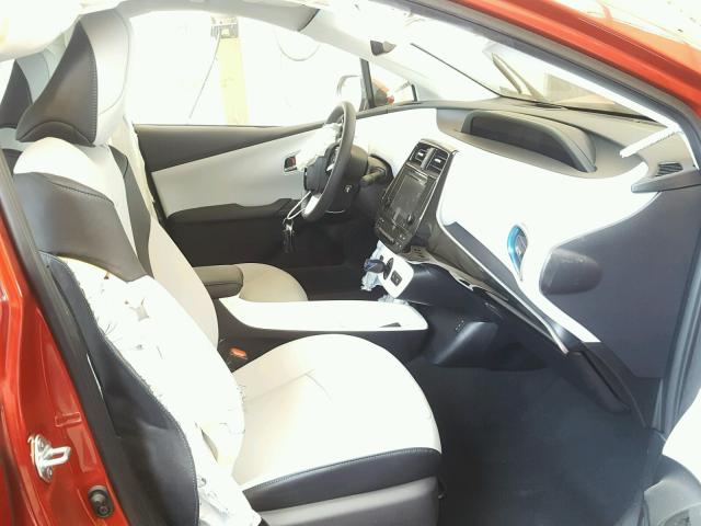 JTDKARFU3H3540067 - 2017 TOYOTA PRIUS RED photo 5