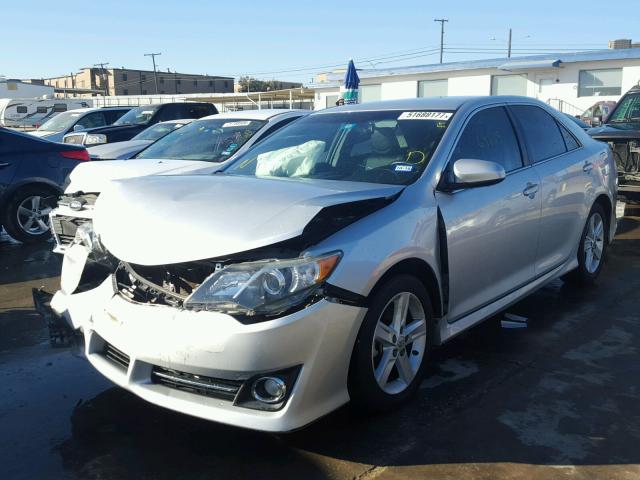 4T1BF1FK0CU017086 - 2012 TOYOTA CAMRY BASE SILVER photo 2