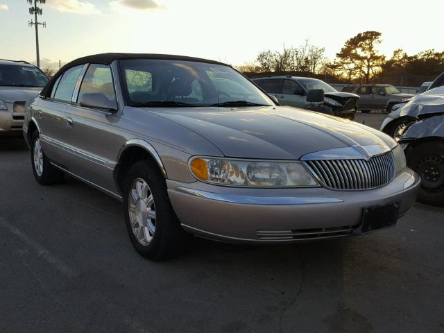 1LNHM97V92Y698959 - 2002 LINCOLN CONTINENTA GOLD photo 1