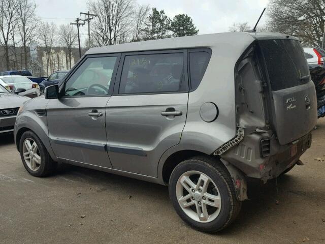 KNDJT2A22B7196802 - 2011 KIA SOUL + GRAY photo 3