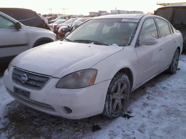 1N4AL11D54C149744 - 2004 NISSAN ALTIMA BAS WHITE photo 2