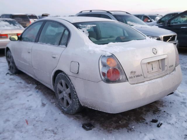 1N4AL11D54C149744 - 2004 NISSAN ALTIMA BAS WHITE photo 3