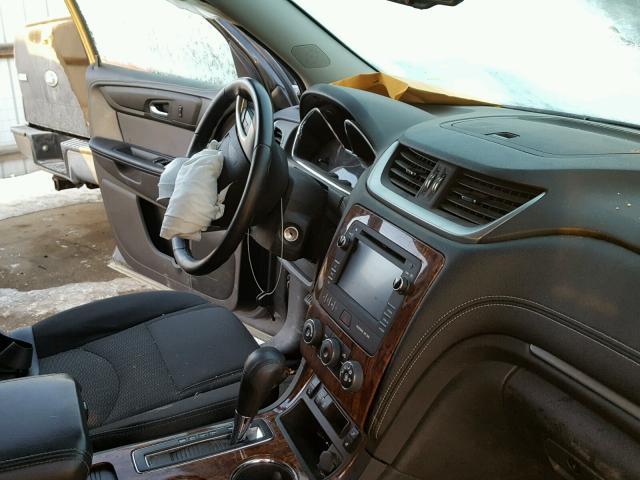 1GNKVGKDXDJ190819 - 2013 CHEVROLET TRAVERSE L GRAY photo 9