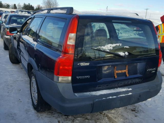 YV1SZ58DX21072317 - 2002 VOLVO V70 XC BLUE photo 3