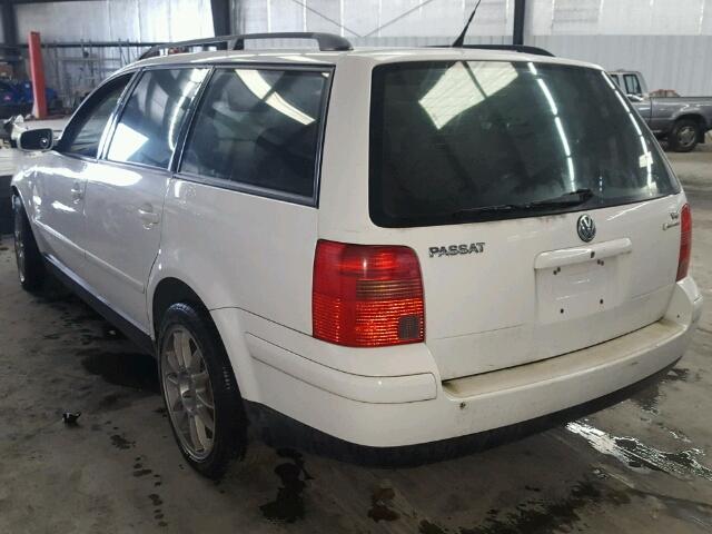 WVWRH23B5YE248901 - 2000 VOLKSWAGEN PASSAT GLS WHITE photo 3