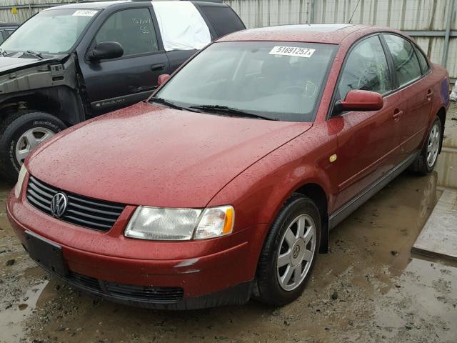 WVWPD63B0XE498698 - 1999 VOLKSWAGEN PASSAT GLX RED photo 2