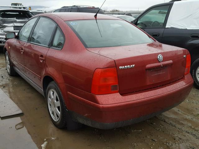 WVWPD63B0XE498698 - 1999 VOLKSWAGEN PASSAT GLX RED photo 3