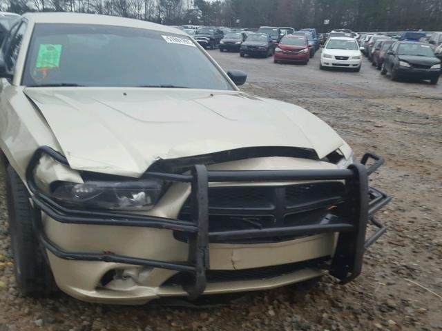 2C3CDXAT9DH648364 - 2013 DODGE CHARGER PO GOLD photo 9