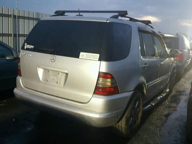 4JGAB72EXYA174143 - 2000 MERCEDES-BENZ ML 430 SILVER photo 4