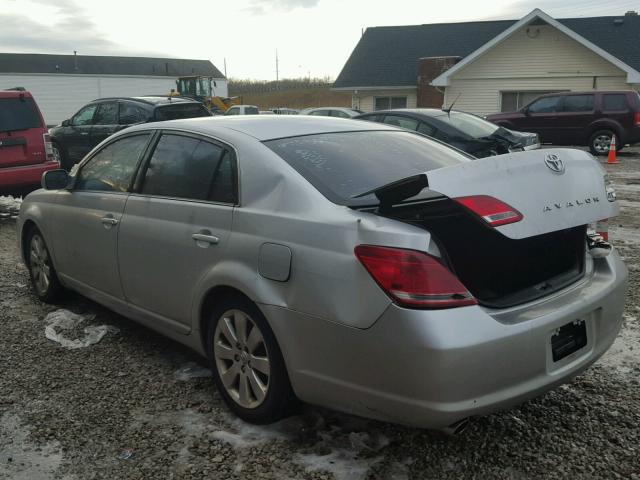 4T1BK36B96U087388 - 2006 TOYOTA AVALON XL SILVER photo 3