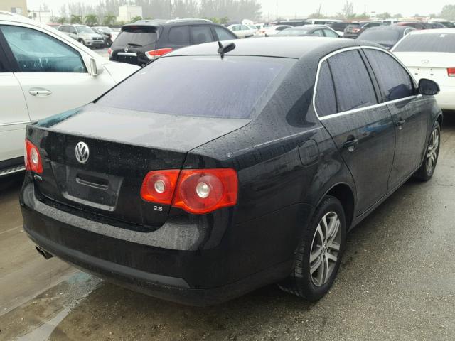 3VWRF81K66M730387 - 2006 VOLKSWAGEN JETTA 2.5 BLACK photo 4