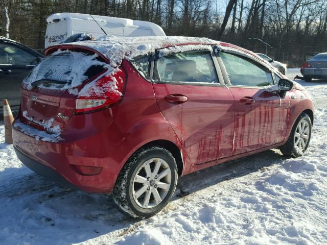 3FADP4EJ9BM153794 - 2011 FORD FIESTA SE RED photo 4